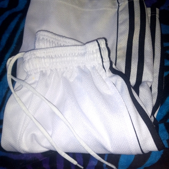 Legend Outfitters Other - LAST CHANCE SALE ONLY $8 Boys Med White Legend Outfitfitter  Basketball Shorts